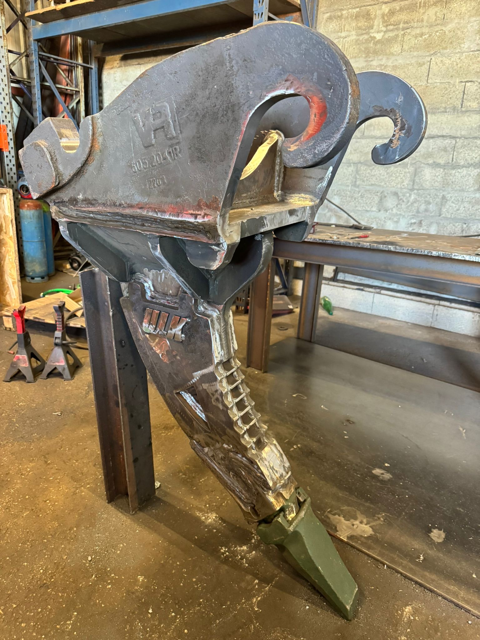 Dent de Ripper Sur Mesure